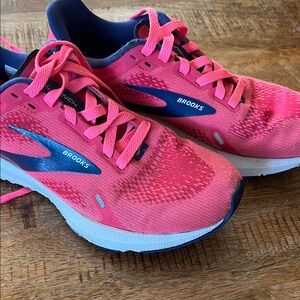 Brooks Women's Vibrant Pink and Blue Athletic Shoes